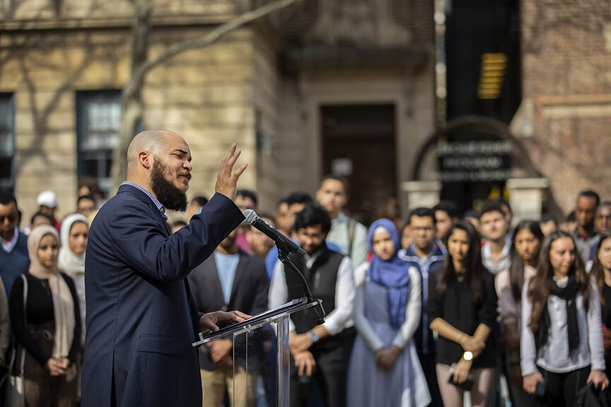 Reverend Charles Howard addresses a crowd of students during an SEC event on College Green
