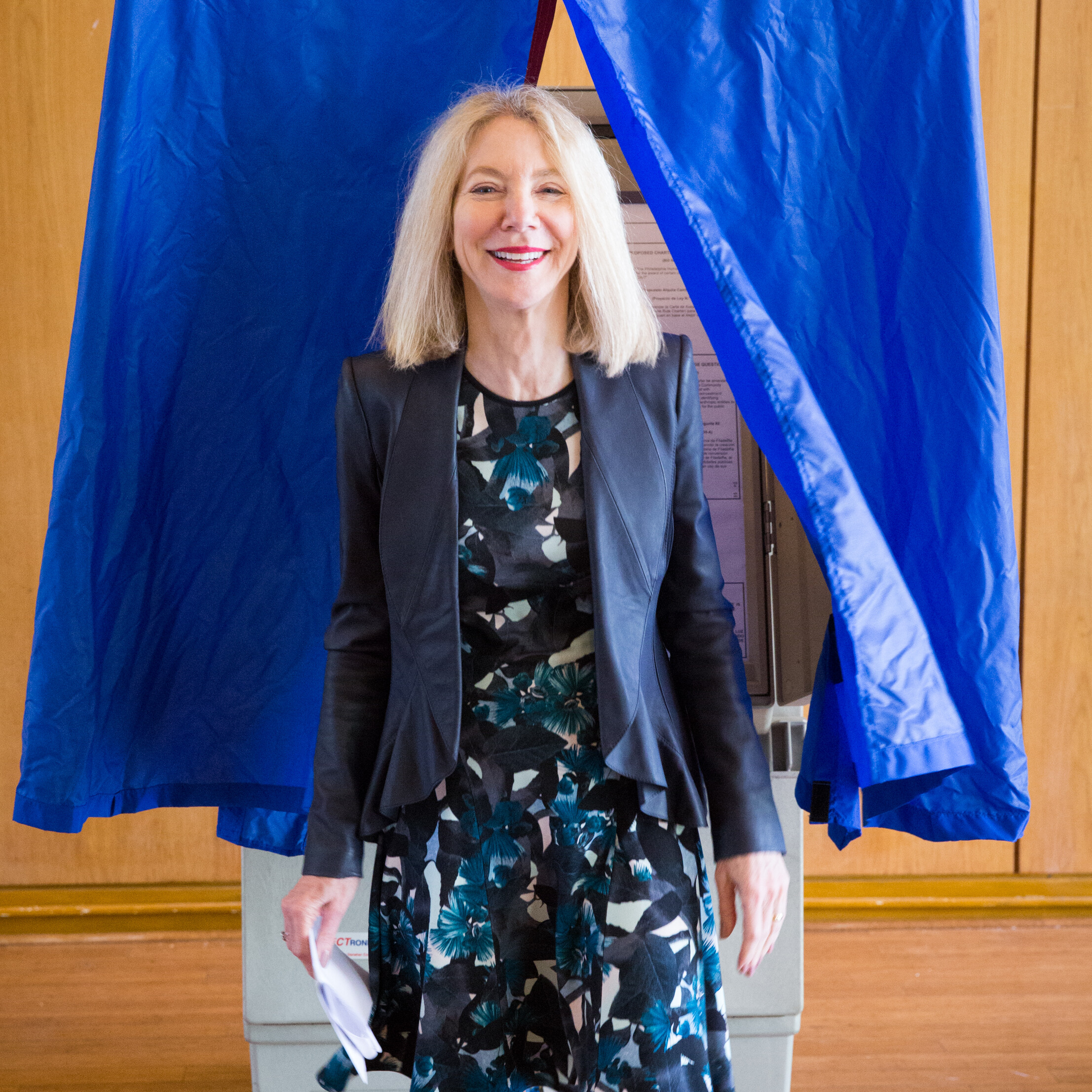 Amy Gutmann Votes in Primary Election 2017